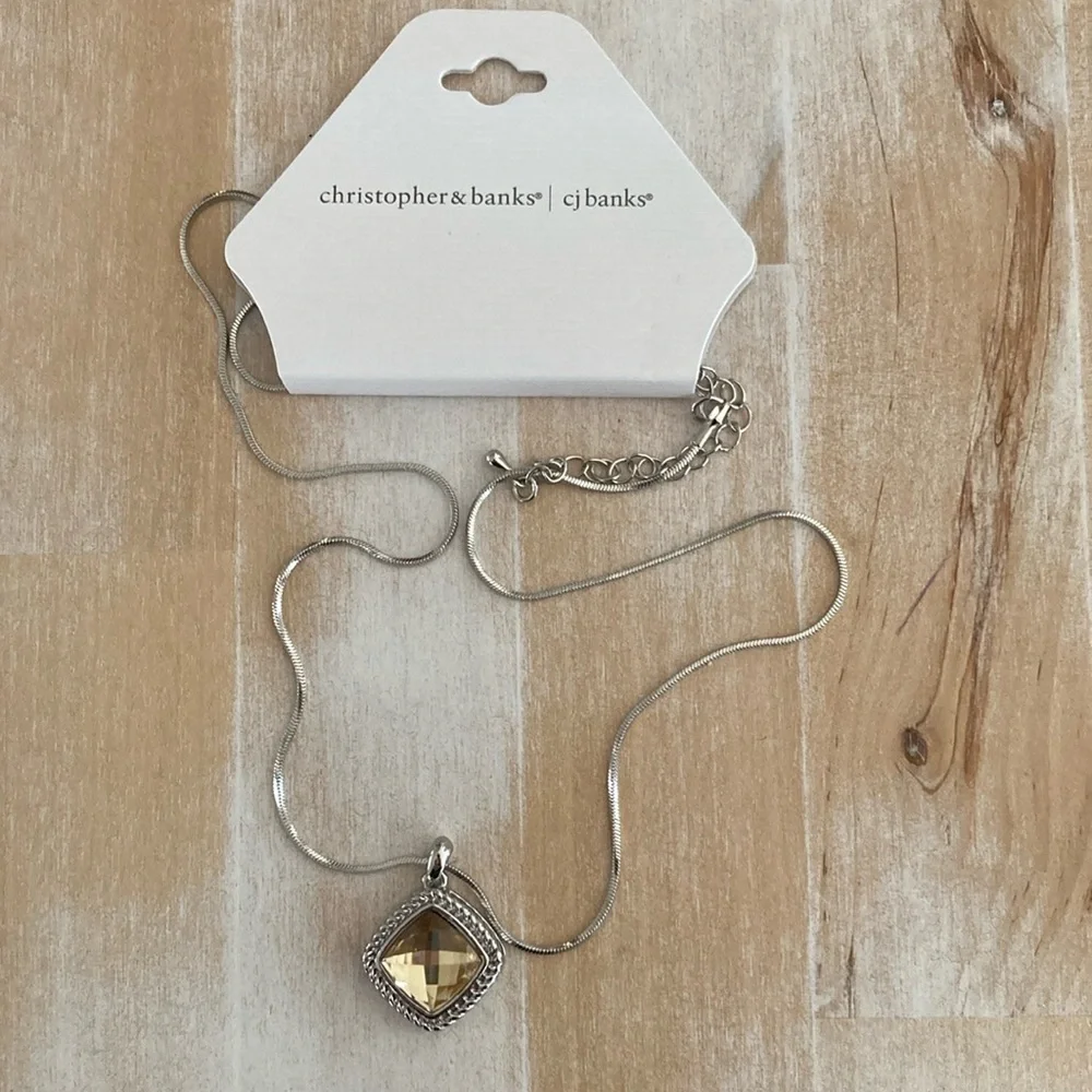 New CJ Banks pendant necklace - Picture 2 of 9